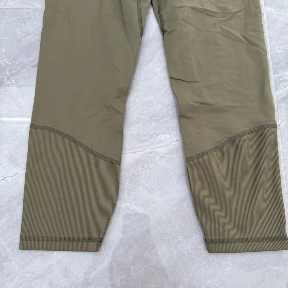 Women’s Under Armour Fitted Workout Athletic Leggings Drawstring Pockets Medium